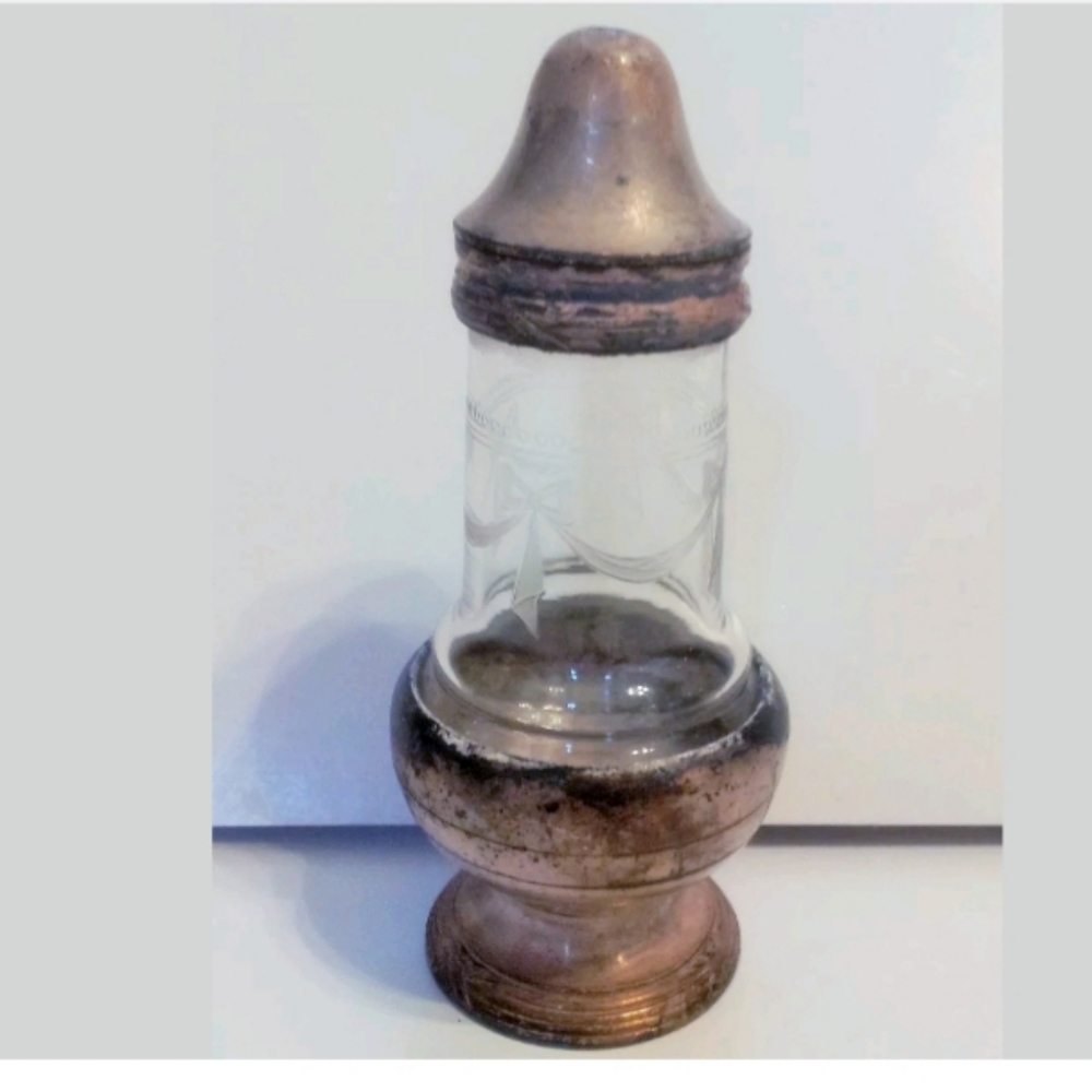 Mappin & Webb Shaker, 1900-1940's